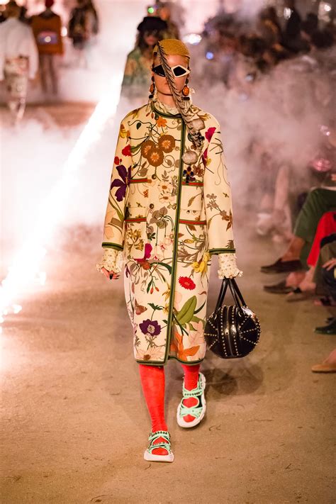 sfilata cruise gucci 2019|Gucci's Cruise 2019 show highlights: fire and fashion.